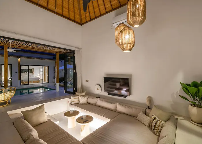 Siang - Boho Chic 3br In Pererenan Villa